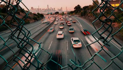 澳门新葡京：光影中的奢华与城市记忆